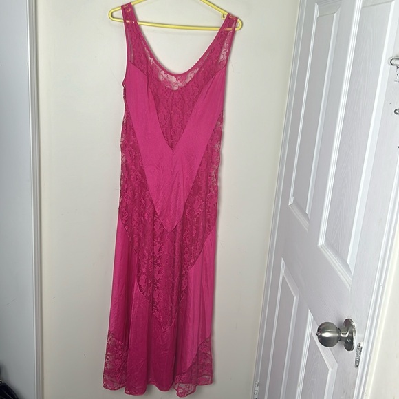 Vintage 80’s Y2K Pink Nylon Glam Rock Lace Nightgown Lingerie Size Medium - Picture 5 of 16